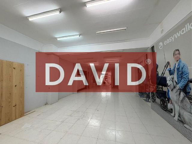 Local comercial en alquiler en calle Santa Eulàlia, Hospitalet de Llobregat, L´, de 163 m² 1 habitación por 2.500