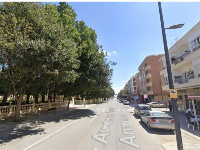 LOCAL COMERCIAL EN ALQUILER EN CALLE PRINCIPAL