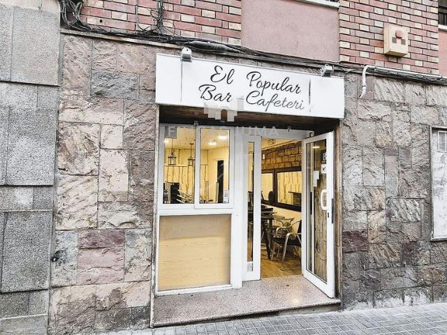 Local comercial en alquiler en calle Tecla Sala, Hospitalet de Llobregat, L´, de 60 m² por 600