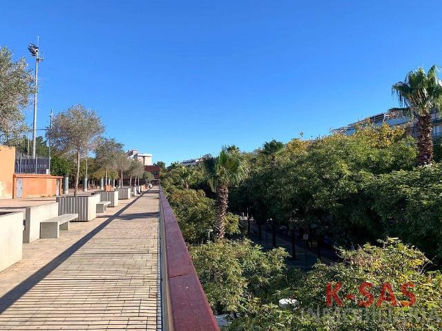 Local comercial en alquiler en calle Verge de la Mercè, Esplugues de Llobregat, de 22 m² 2 habitaciones por 500
