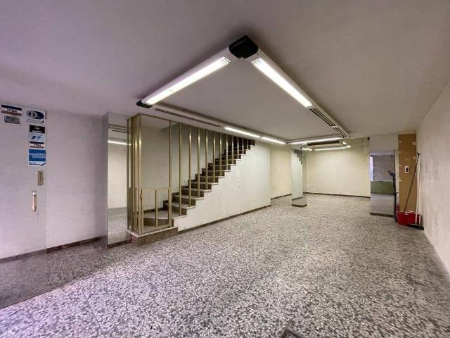 Local comercial en Alquiler en Can Mariner