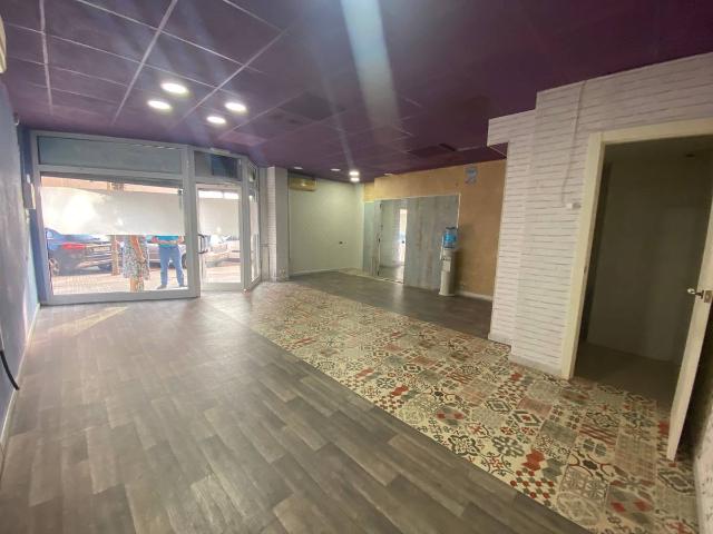 Local comercial en Alquiler en Can Borrell