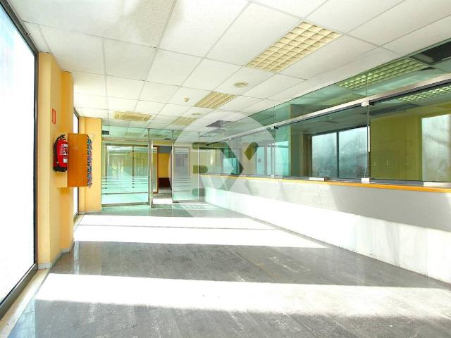 Local comercial en Alquiler en Can Vinader