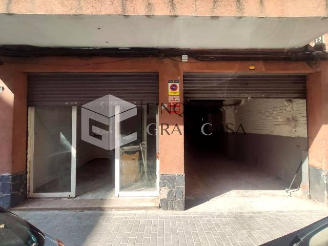 Local comercial en Alquiler en Canovelles