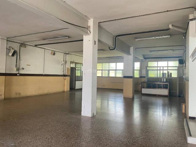 Local comercial en Alquiler en Capellades