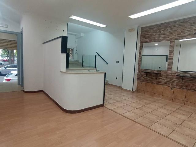 Local comercial en Alquiler en Cappont