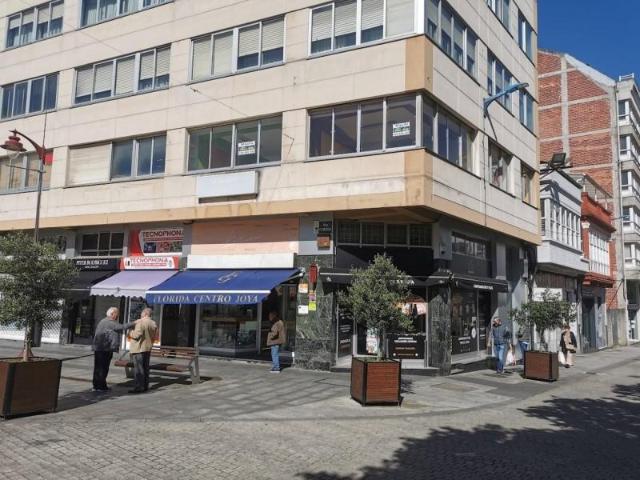 Local comercial en alquiler en Carballo, CENTRO