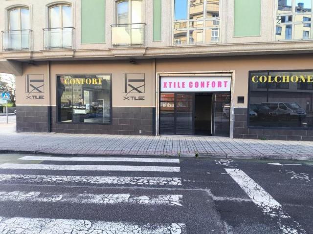 Local comercial en alquiler en Carballo, Zona Haley