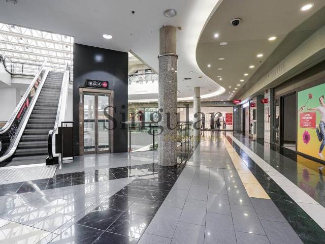 Local comercial en Alquiler en Centre Eixample – Can Llobet