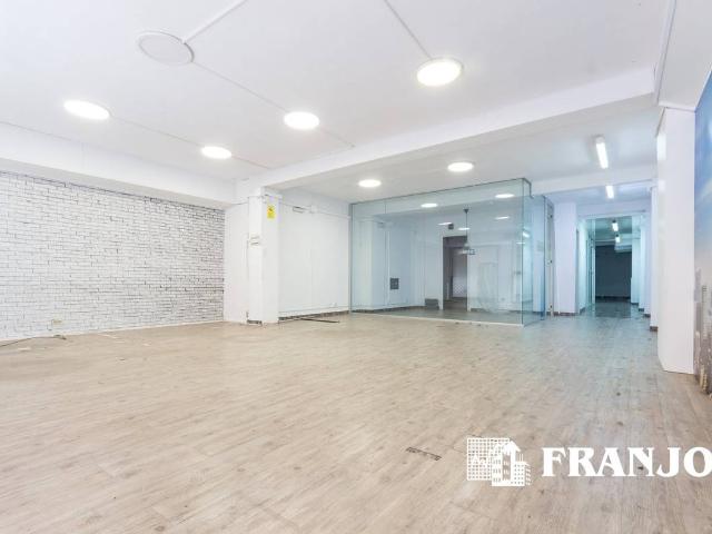 Local comercial en Alquiler en Centre Eixample – Can Llobet