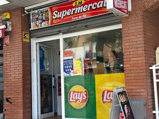 Local comercial en Alquiler en Centre Eixample – Can Llobet