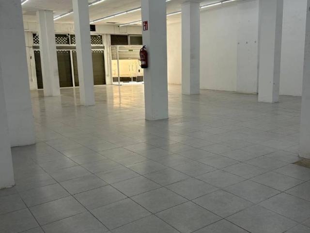 Local comercial en Alquiler en Centre Estació