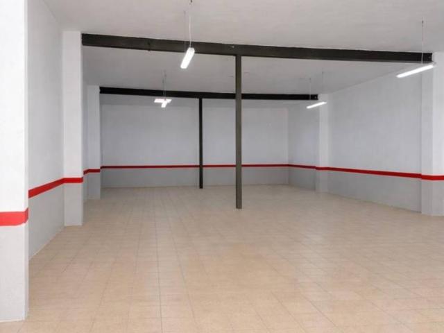 Local comercial en Alquiler en Centre Estació