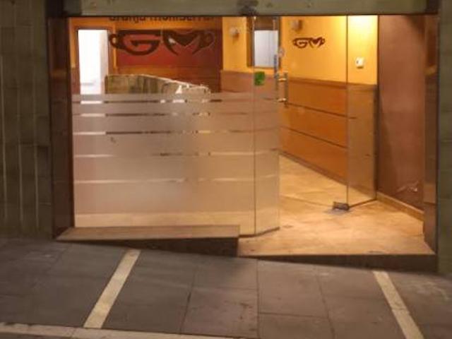 Local comercial en Alquiler en Centre Estació