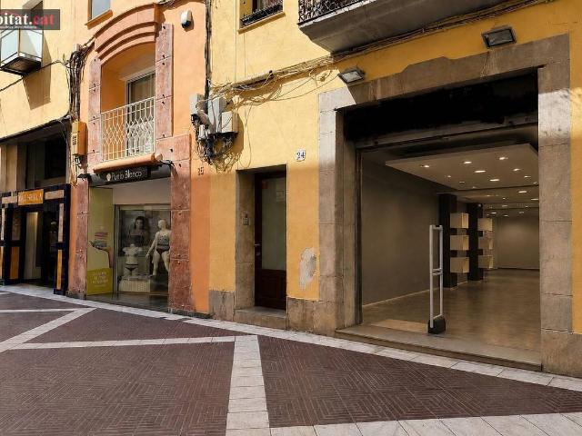 Local comercial en Alquiler en Centre Vila