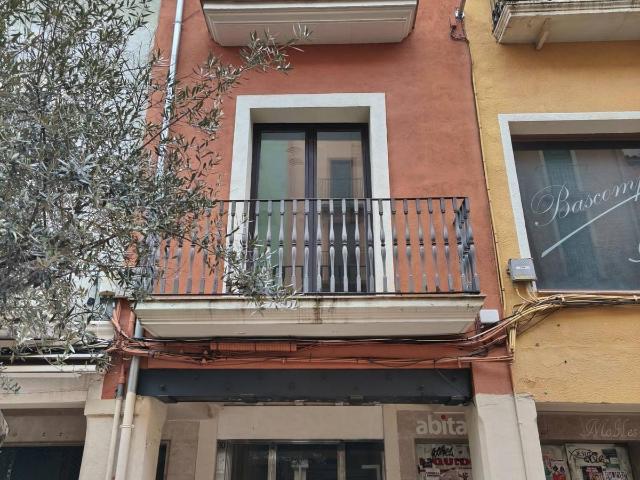 Local comercial en Alquiler en Centre Vila
