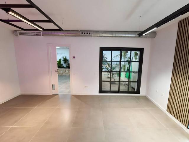 Local comercial en Alquiler en Centre Vila