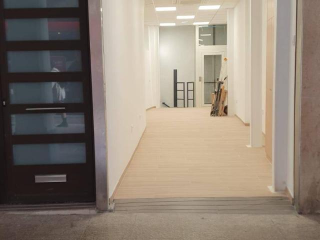 Local comercial en Alquiler en Centre Vila