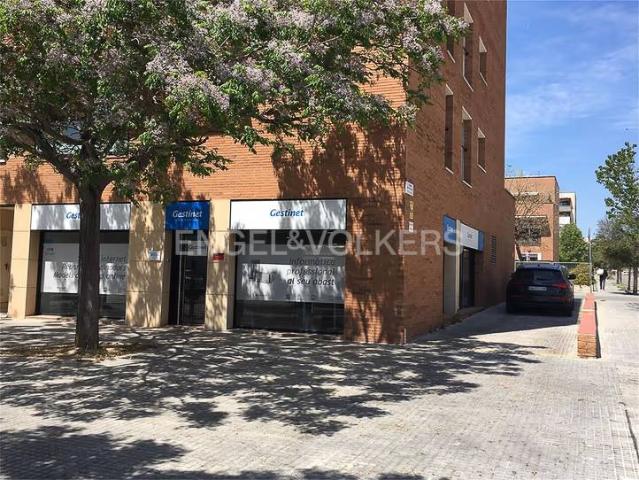 Local comercial en Alquiler en Centre Vila