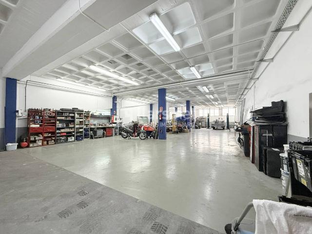 Local comercial en Alquiler en Centre Vila