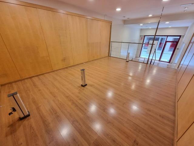 Local comercial en Alquiler en Centre