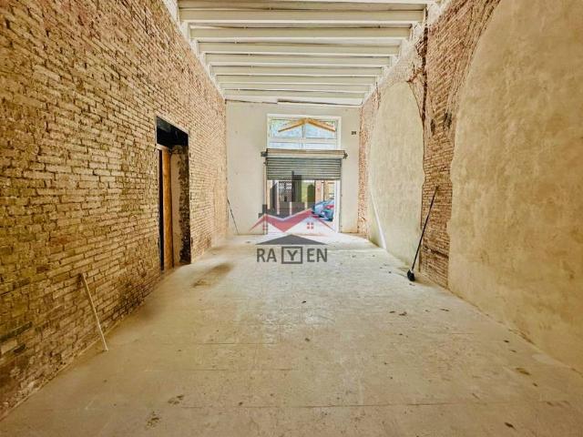Local comercial en Alquiler en Centre