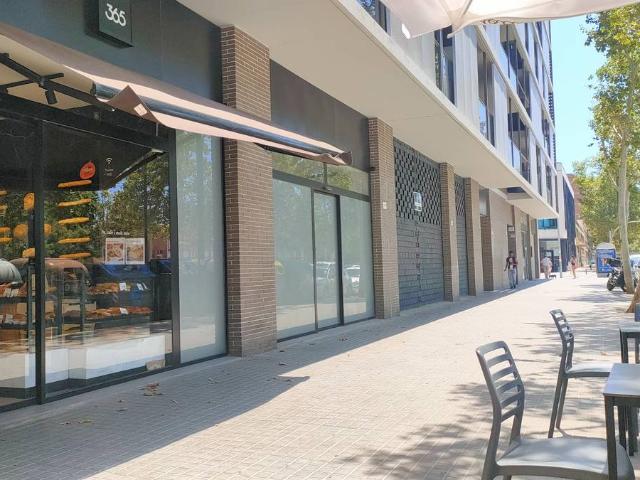 Local comercial en Alquiler en Centre