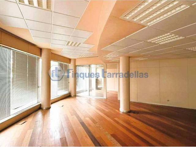 Local comercial en Alquiler en Centre
