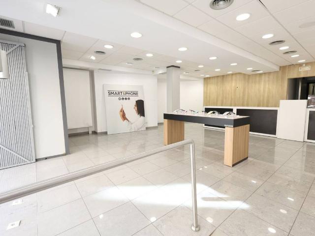 Local comercial en Alquiler en Centre
