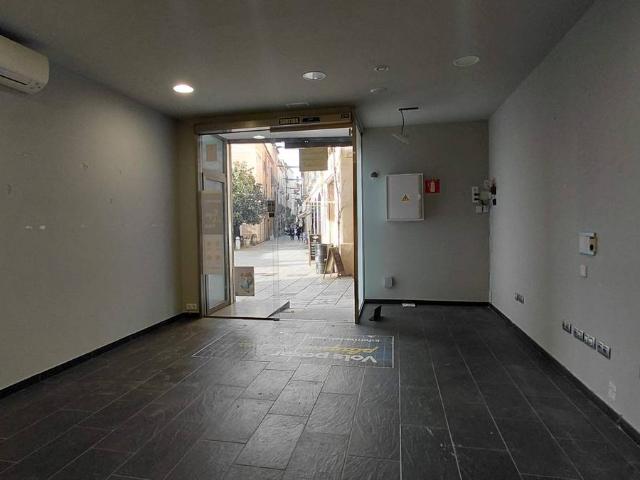 Local comercial en Alquiler en Centre