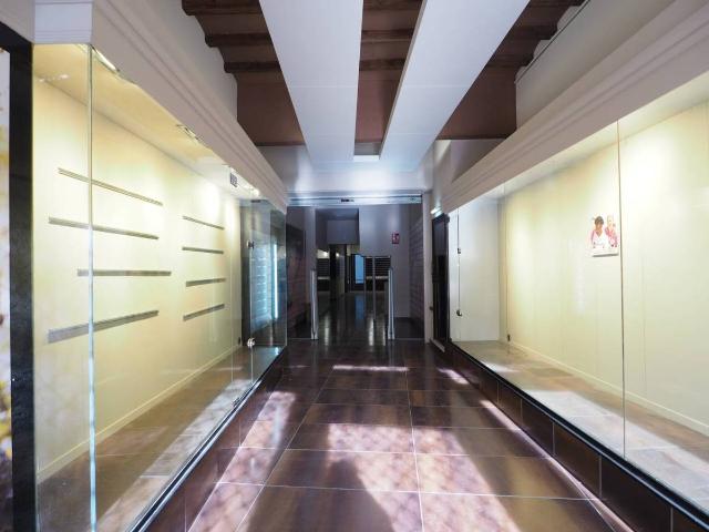 Local comercial en Alquiler en Centre