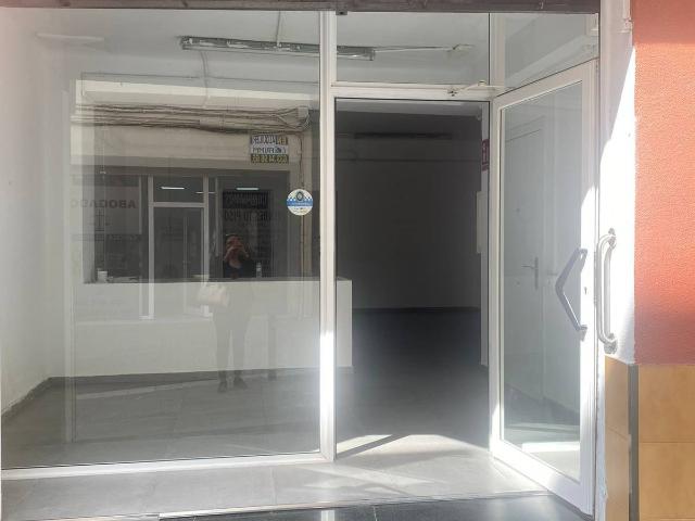Local comercial en Alquiler en Cerdanyola Sud