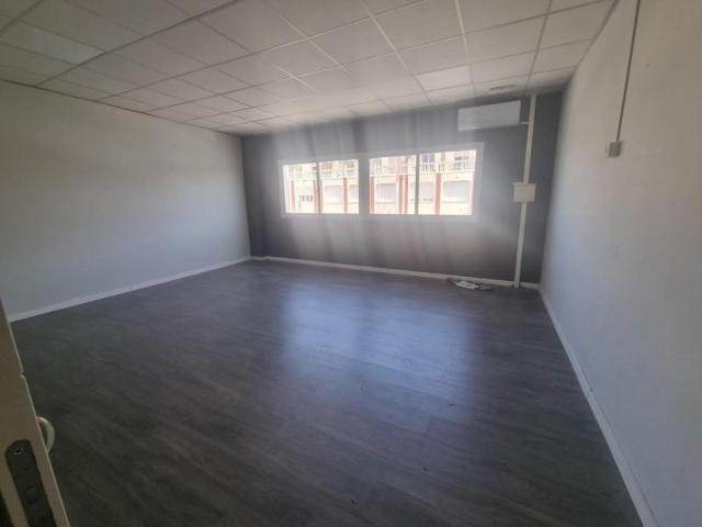 Local comercial en alquiler en Albolote, Vega de granada zona noroeste