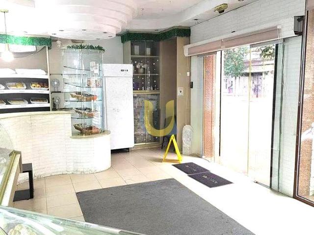 Local comercial en alquiler en Alcalá de Henares