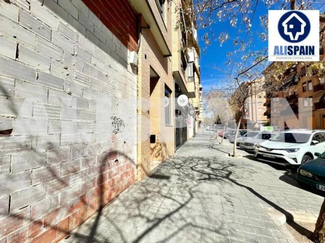 Local comercial en alquiler en Alicante, Altozano
