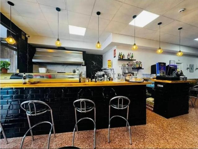 Local comercial en alquiler en Alicante, Los angeles