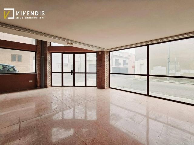 Local comercial en Alquiler en Almacelles
