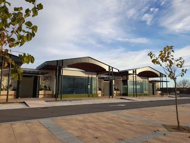 Local comercial en alquiler en avenida De Catalunya, Mont Ras, de 540 m² por 2.700