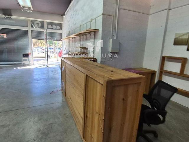Local comercial en alquiler en avenida De la Porta Diagonal, Cornellà de Llobregat, de 160 m² por 1.600