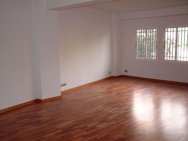 Local comercial en alquiler en avenida De Madrid, Barcelona, de 90 m² 1 habitación por 700