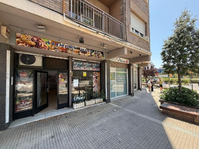 Local comercial en alquiler en avenida De Pau Casals, Igualada, de 115 m² por 680