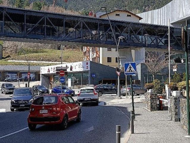 Local comercial en alquiler en avenida De Sant Antoni, La Massana, de 300 m² 1 habitación por 4.600