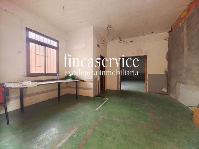 Local comercial en alquiler en avenida Santa Coloma, Santa Coloma de Cervelló, de 77 m² por 475