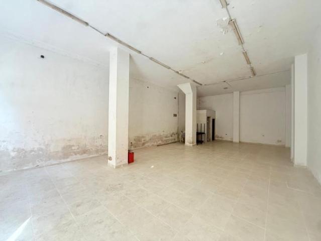 Local comercial en alquiler en Avilés, Avilés