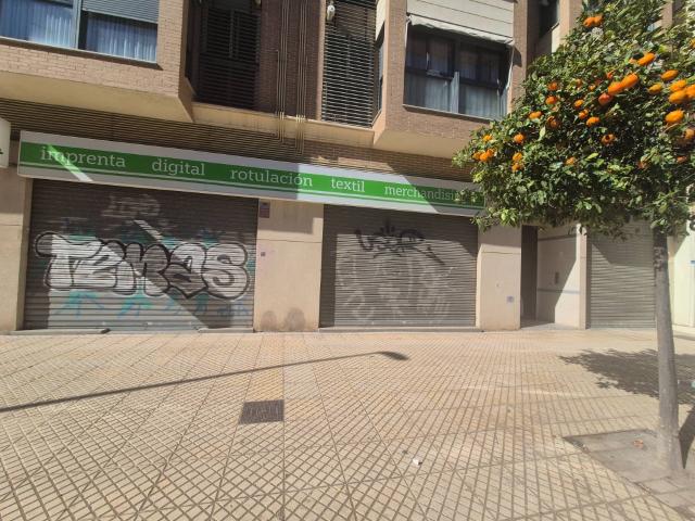 Local comercial en alquiler en Bonrepós y Mirambell
