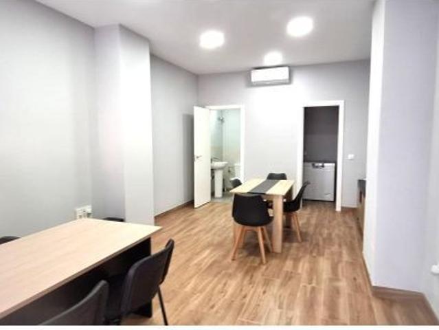 Local comercial en Alquiler en Badajoz, Badajoz