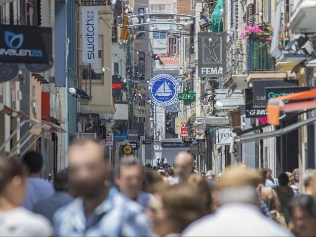 Local comercial en alquiler en Badalona, de 464 m² por 120.000