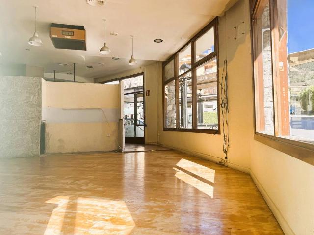 Local comercial en Alquiler en Bagà