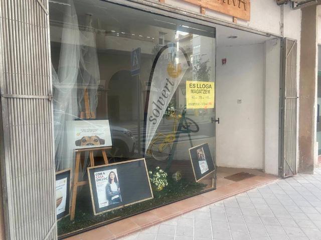 Local comercial en Alquiler en Balaguer