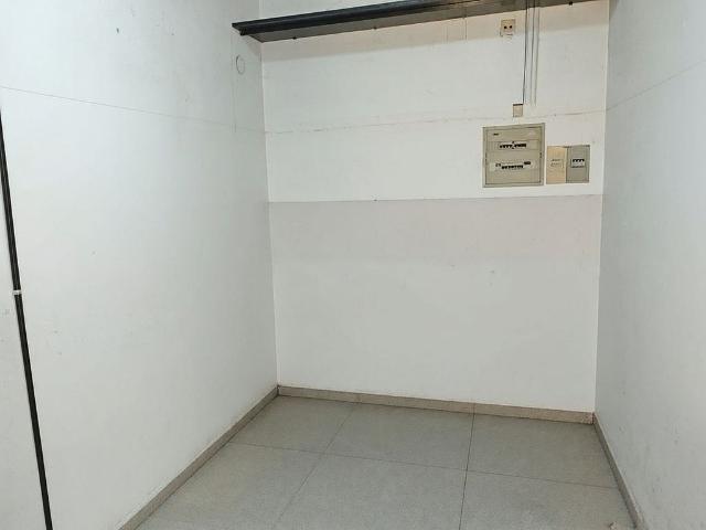 Local comercial en alquiler en Barcelona, de 15 m² 2 habitaciones por 300